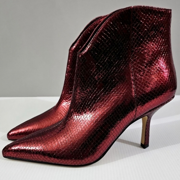 Marc Fisher LTD Haylian 2 Ankle Boot Stiletto Red Snake Metallic Leather Size 7 - Picture 1 of 14